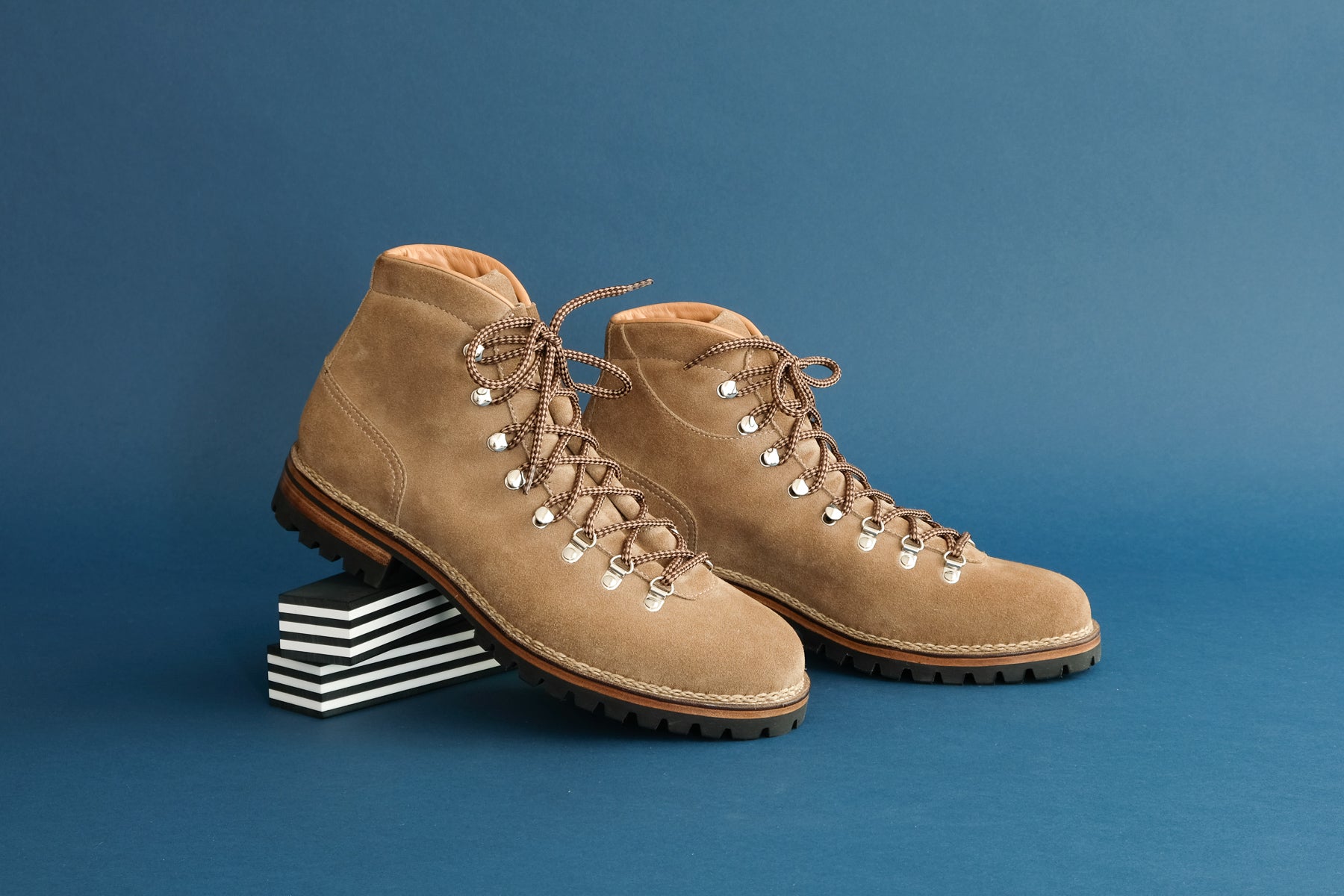 ZonkeyBootsuedemountainbootsin