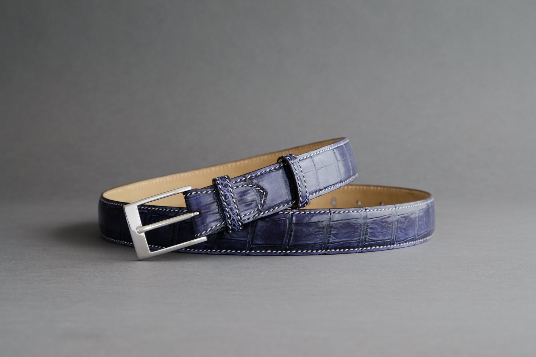 Made-To-Measure Handmade Belt In Bleu Marine Crocodile Leather – Zonkey Boot