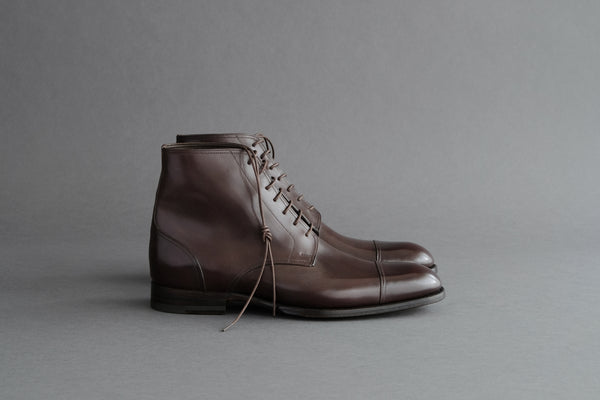 ZeroTwoTwo.Che Toe-Cap Derby Boots From Bavarian Calf