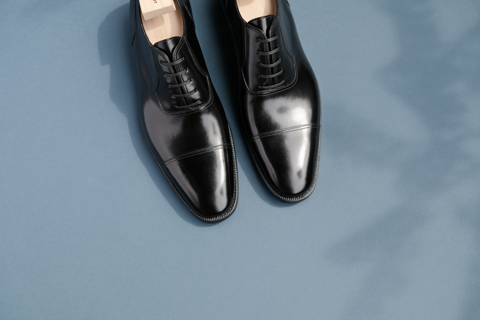 ペローニ ZeroFiveThree.Oxblood Toe-Cap Derby Shoes from Bavarian Calf